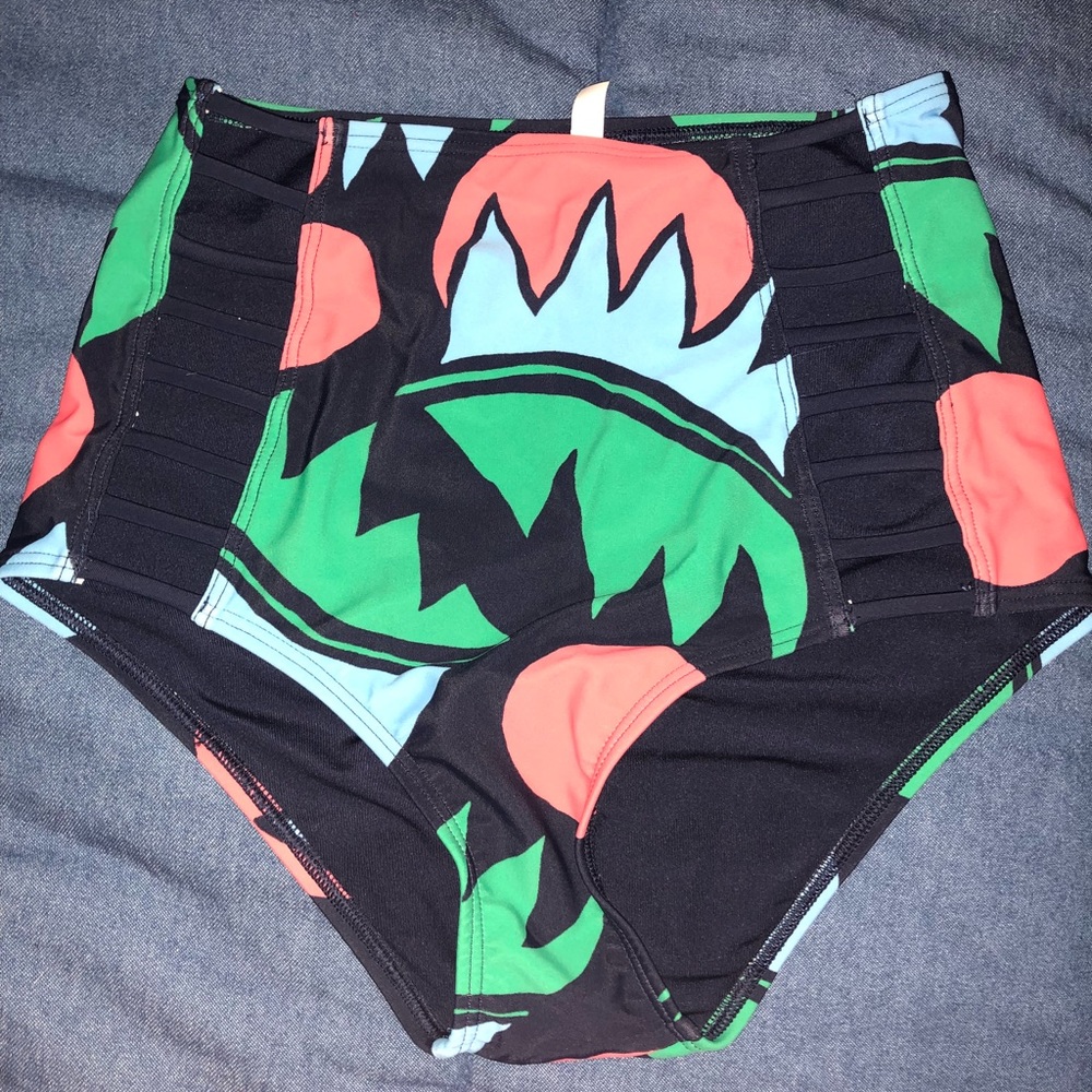 High waited bathing suit bottoms